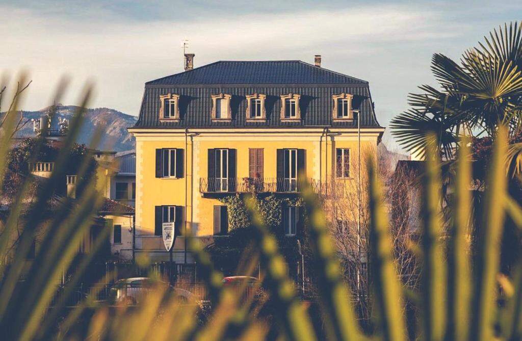 Hotel Villa Aurora, historic villa in Verbania on Lake Maggiore